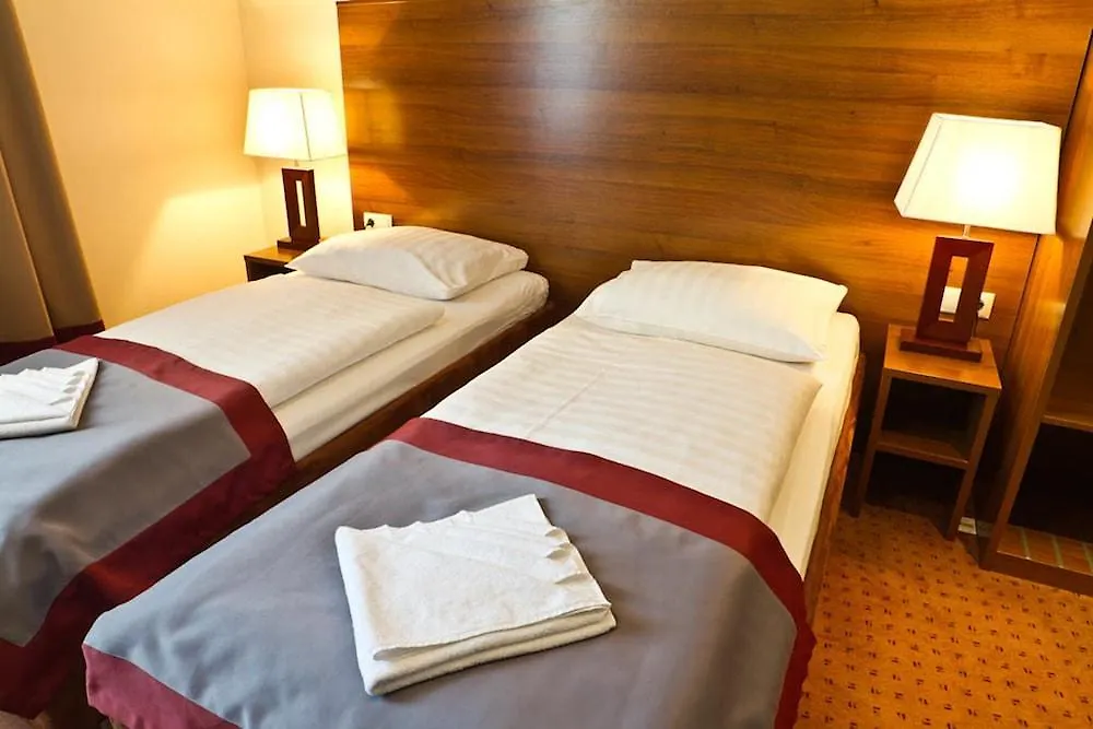 Ivbergs Hotel Berlin Messe